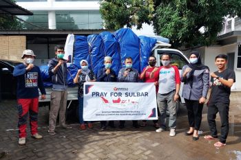 Bawaslu Sulsel kirim perlengkapan pengungsi gempa di Sulbar