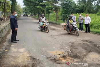 Kerusakan jalan di Kotim rawan picu kecelakaan berulang