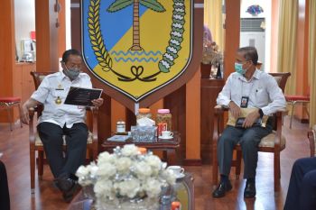 Kepala BPS Sulteng laporkan kendala sensus penduduk kepada Gubernur