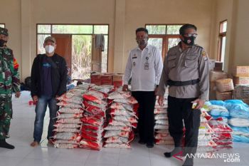 Penyaluran bantuan Ziyap-ANTARA Kaltara Peduli korban Banjir Sembakung