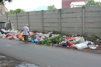 Mataram mengoptimalkan TPS keliling untuk atasi masalah sampah