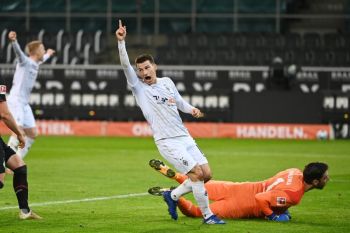 Liga Jerman - Sundulan Elvedi antar Gladbach menang tipis 1-0 atas Bremen