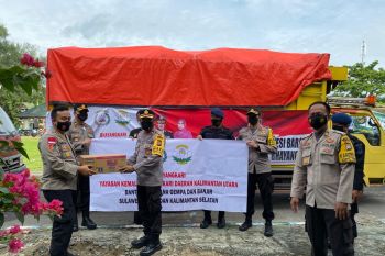 Polda Kaltara beserta Bhayangkari salurkan bantuan ke Sulbar dan Kalsel