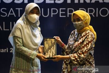 Dekranasda NTB meningkatkan mutu industri kreatif MotoGP Mandalika