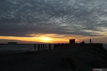 Pemkot tambah 'brand' Pariaman kota matahari terbenam Indonesia