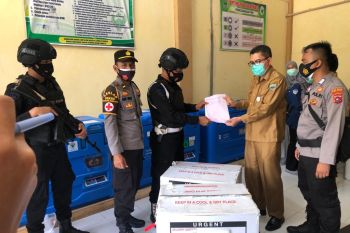 Padang Pariaman terima vaksin COVID-19 dari Dinkes Provinsi