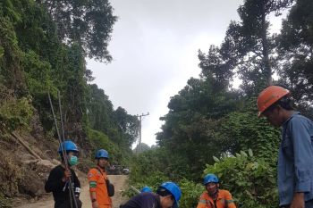 Daerah terdampak gempa di Ulumanda Sulbar kini teraliri listrik kembali