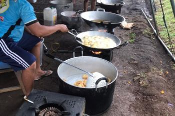 Kodam XIII/Merdeka-Polda Sulut buka dapur umum pascabencana