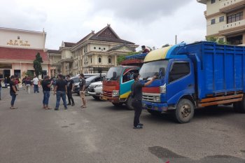 Polisi gagalkan pengiriman 12 ton minyak mentah ke Sumsel