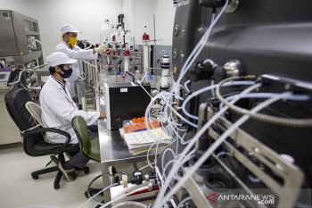 Indonesia strives for vaccine self-reliance in COVID fight