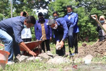 NasDem Donggala bangun kantor partai secara gotong royong