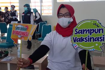 66 persen tenaga kesehatan Kulon Progo telah divaksin COVID-19