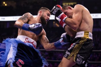 Caleb Plant kalahkan Truax untuk pertahankan gelar kelas menengah super IBF