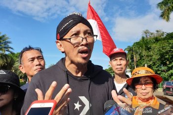 Abu Janda sebut cuitannya ke Pigai hanya reaksi membela Hendropriyono