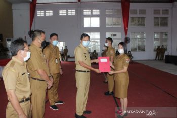Wabup Minahasa Tenggara melarang CPNS pindah tugas ke daerah lain