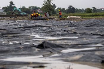 Pembangunan perkantoran terpadu Pemprov Sumsel tahap  penimbunan lahan