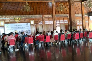 Pemkot Surakarta akan sesuaikan PAD retribusi parkir