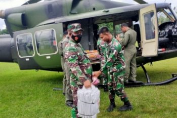 Army continues disbursal of aid to W Sulawesi quake victims