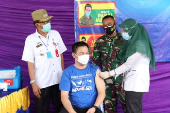 Pesisir Barat lakukan vaksinasi kepada 720 orang