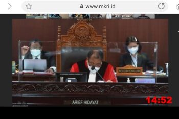 Tuntutan Isdianto-Sani tidak miliki kedudukan hukum