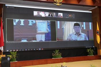 Gubernur Kalsel dianugerahi Pena Emas PWI Pusat