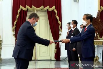 Presiden Jokowi terima surat kepercayaan dari 7 duta besar negara sahabat