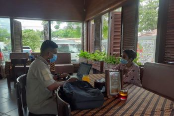 Izinkan pesta pertunangan, Polisi interogasi manager restoran Handayani