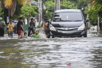 Jakarta diperkirakan pada hari Senin diguyur hujan sepanjang hari