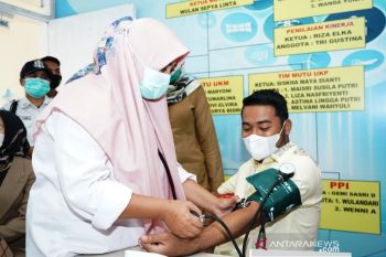 Ketua DPRD Solok Selatan: vaksin aman, jangan takut