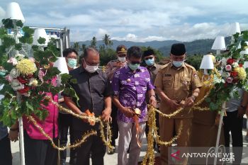 Jembatan di Padang ini membutuhkan waktu 11 tahun untuk bisa selesai