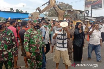 Pedagang di Perawang naik pitam alat berat dan plang dipasang, diminta untuk pindah