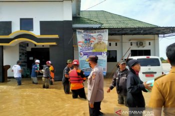 Banjir di Karawang, 8.648 orang mengungsi