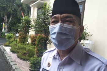 Tiga pekerja migran dipulangkan usai karantina