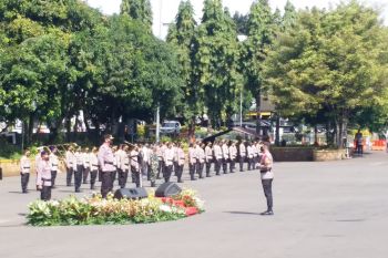 Kapolri lepas 40.366 personel sebagai pelacak penyebaran COVID-19