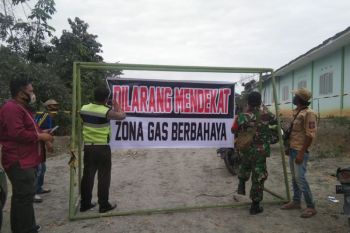Material semburan gas di Pekanbaru diratakan