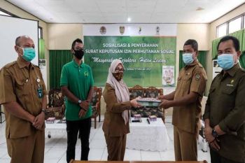 Pemprov Kalteng serahkan 18 SK pemegang izin perhutanan sosial