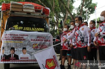 Partai Gerindra Sultra salurkan Rp1,3 miliar untuk warga terdampak COVID-19