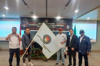 Nilmaizar dilantik jadi Ketua APSSI Sumatera Barat