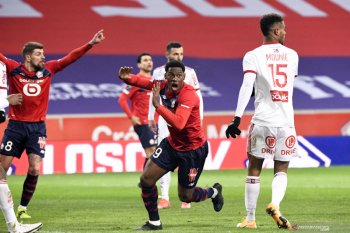 Lille bertahan di puncak Liga Prancis