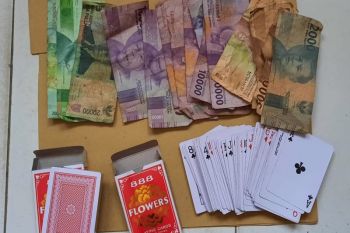 Warga Lampung Timur dibekuk polisi saat berjudi