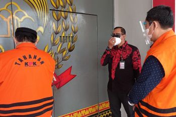 KPK titip dua terdakwa suap pengembangan perkara korupsi mantan Bupati Lampung Selatan