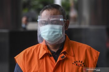 Saksi ungkap bagi-bagi duit Rp14,7 miliar dari "fee" bansos