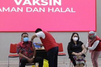 Gubernur Dondokambey ajak masyarakat tidak takut divaksin COVID-19