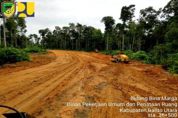 Jalan Muara Teweh - Palangka Raya dilakukan pemeliharaan
