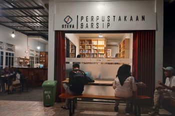 Pustaka Steva, tentang buku, perpustakaan dan ruang literasi