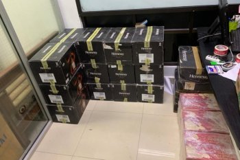 BC Dumai gagalkan penyelundupan ratusan miras asal Malaysia