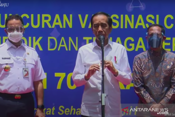 Presiden Jokowi berharap pendidikan tatap muka bisa dilakukan semester II