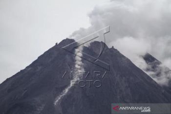 Volume Dua Kubah Lava Merapi