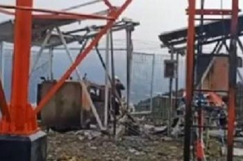 Bupati Puncak minta semua komponen masyarakat menjaga fasilitas umum