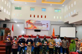 Bawaslu Dharmasraya luncurkan buku kinerja pengawasan pilkada